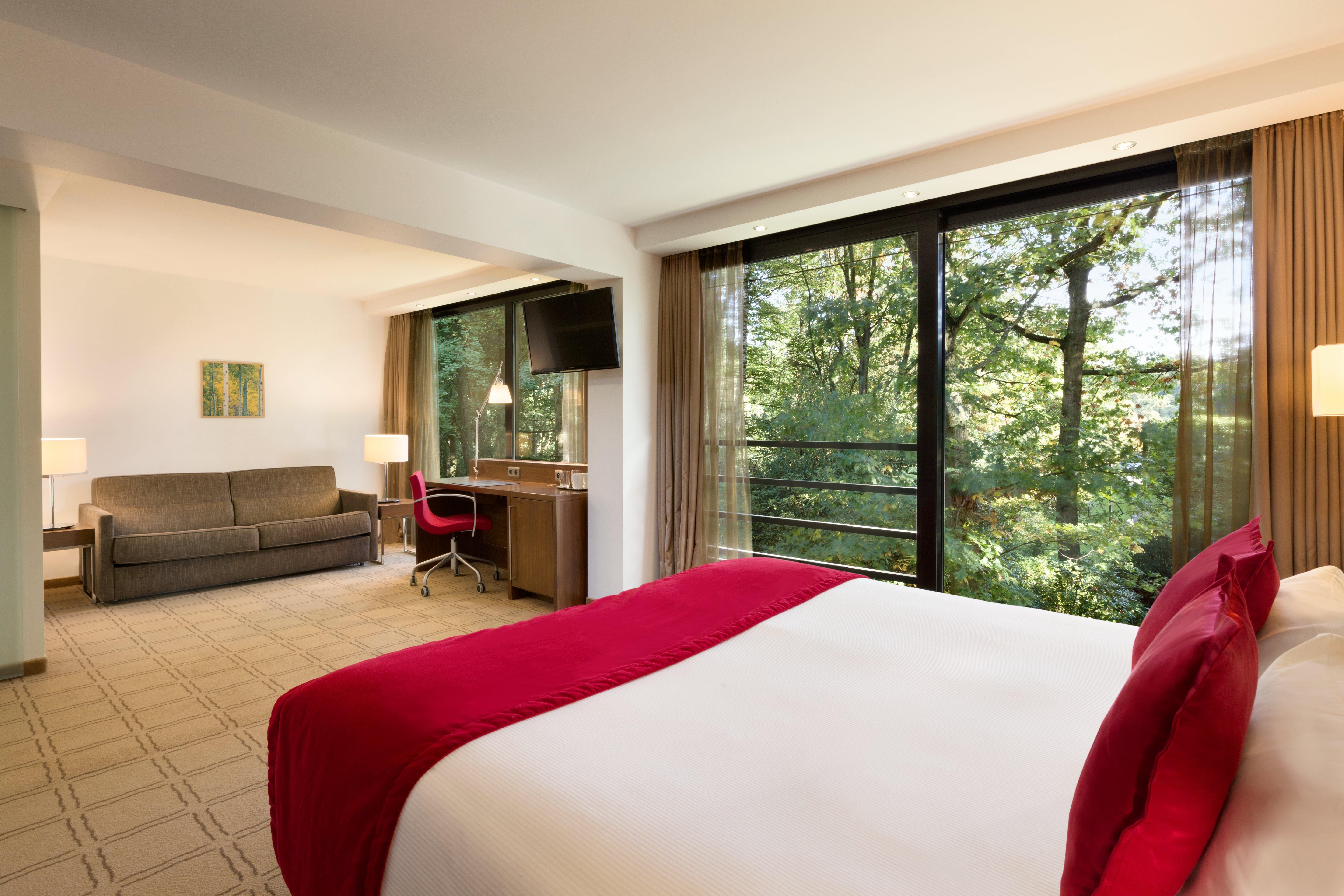 โดลเช บาย วินด์แฮม ลา อุลป์ บรัสเซลส์ Hotel ลาอุลป์ ภายนอก รูปภาพ
